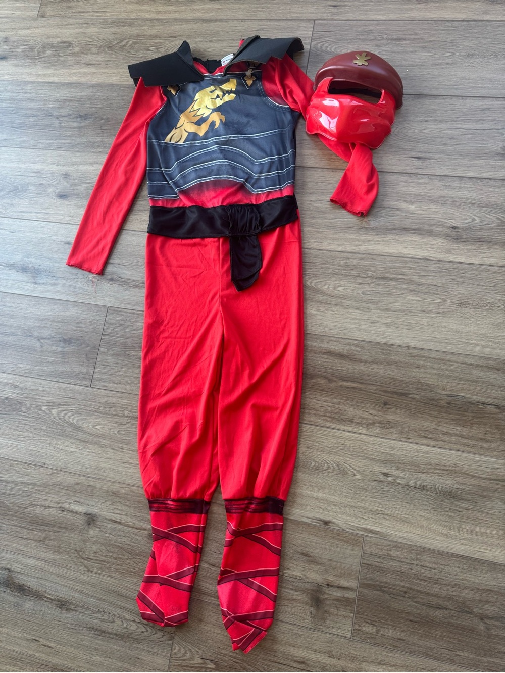 LEGO Ninjago costume (red) - size L (10/12)